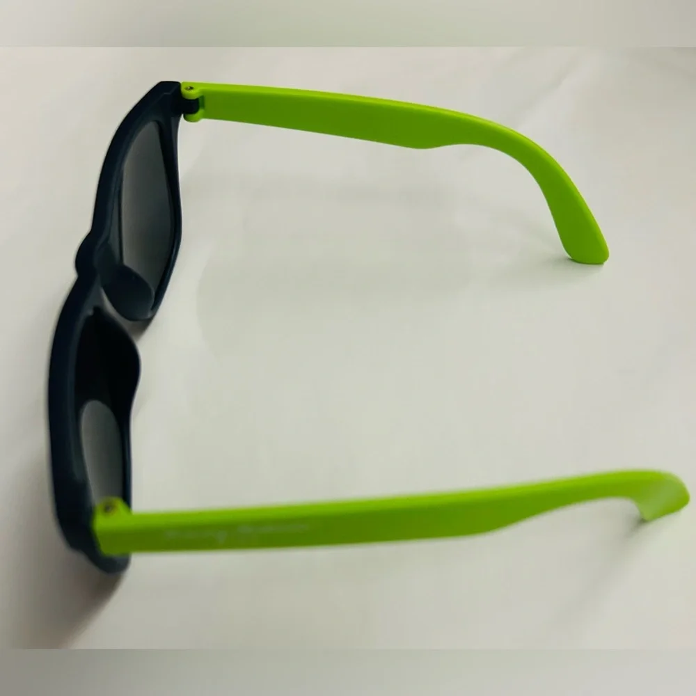 New Tommy Bahama Kid Sunglasses Blue Frame Green Temple Boys Girls Unisex Summer